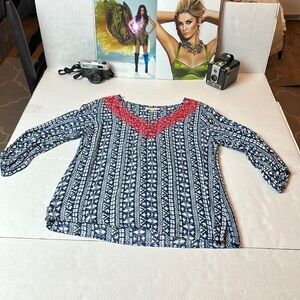 Skies are blue blouse